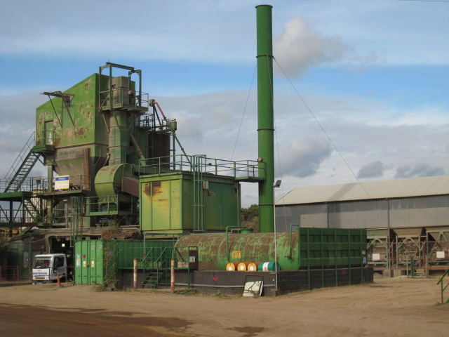 Photo 32 the tarmac coating plant